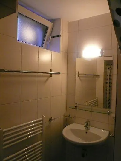 Bed & Breakfast Houseboat Vliegenbos Bed and Breakfast Amsterdam