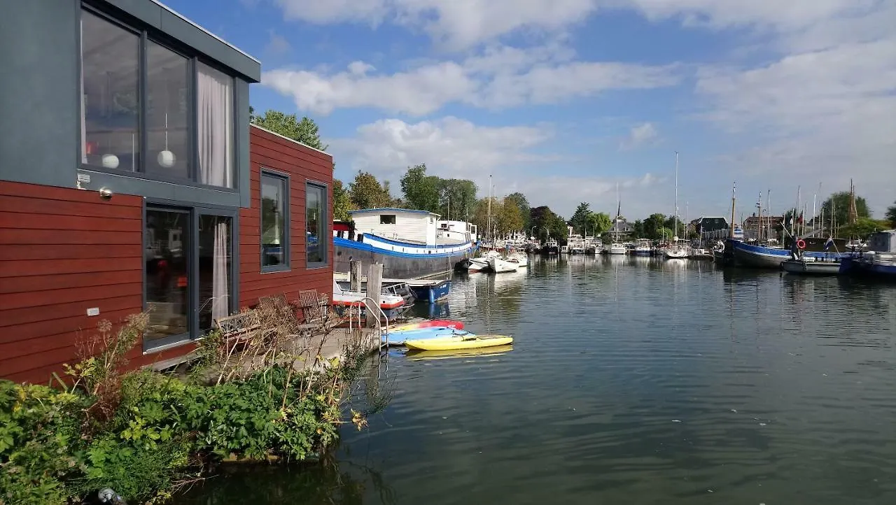 Houseboat Vliegenbos Bed & Breakfast Amsterdam 0*,  Netherlands